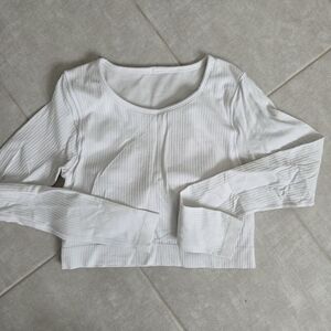 Lululemin Ebb Long Sleeve Crop